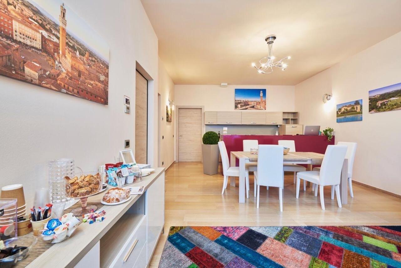 Bed and Breakfast Domus Il Palio Siena Esterno foto